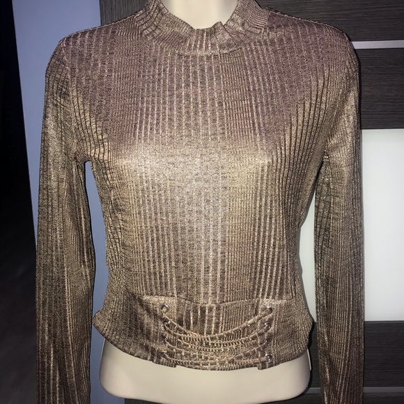 Guess Gold Metallic Crop Top - Picture 3 of 4